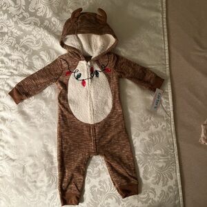 NWT Carter’s Baby Reindeer Holiday Hooded Jumpsuit 6M